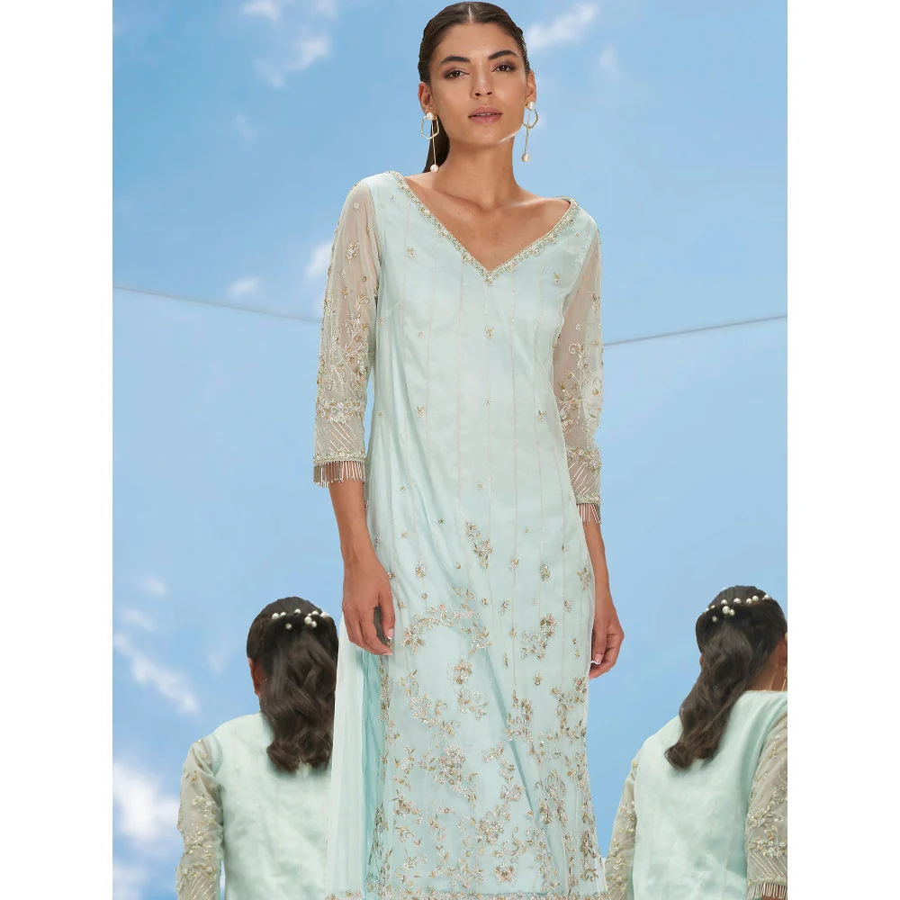 Mandira Wirk Green Metallic Garden Embroidered Tulle Kurta With Pant & Dupatta (Set of 3) - Image 5