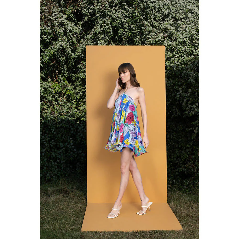 MANDIRA WIRK Hibiscus Printed Halter Neck Short Dress with Chain Detailing - Image 4
