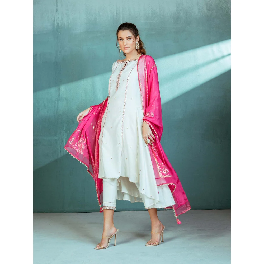 MANDIRA WIRK Ivory Chanderi Godet Kurta Pants (Set of 4) - Image 3