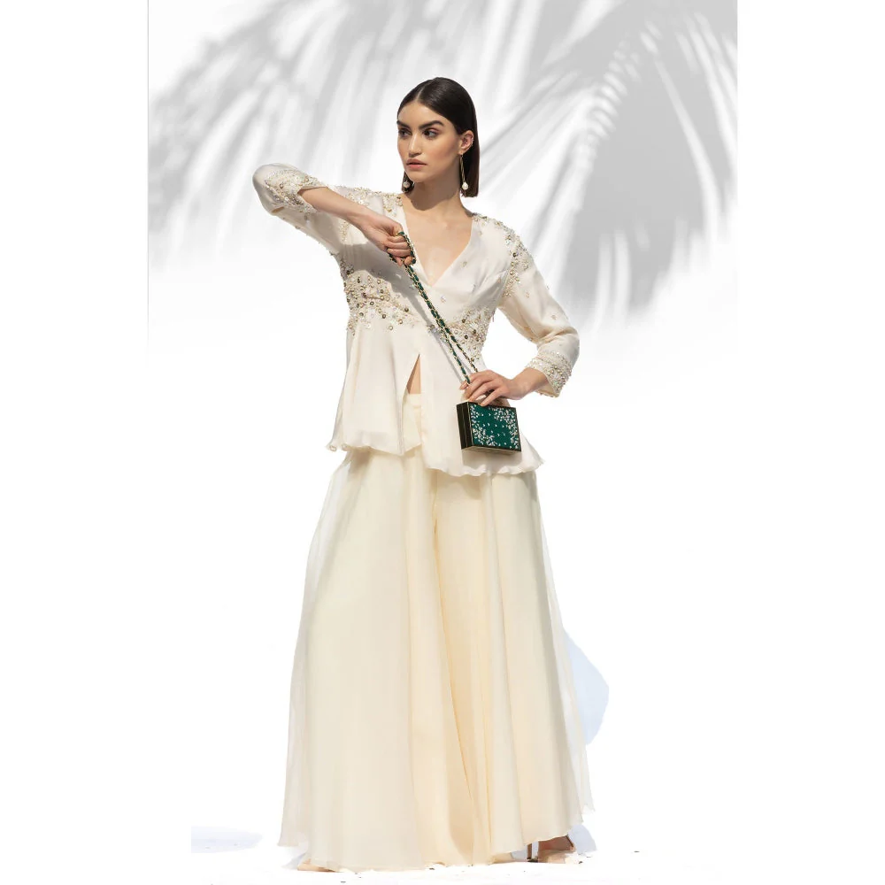 MANDIRA WIRK Ivory Tunic With Skirt And Dupatta (Set Of 3) - Image 3
