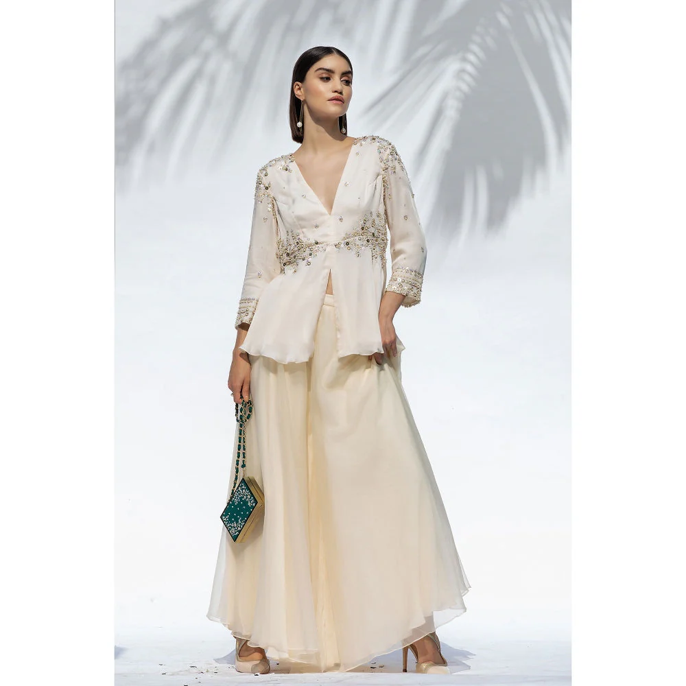 MANDIRA WIRK Ivory Tunic With Skirt And Dupatta (Set Of 3) - Image 4