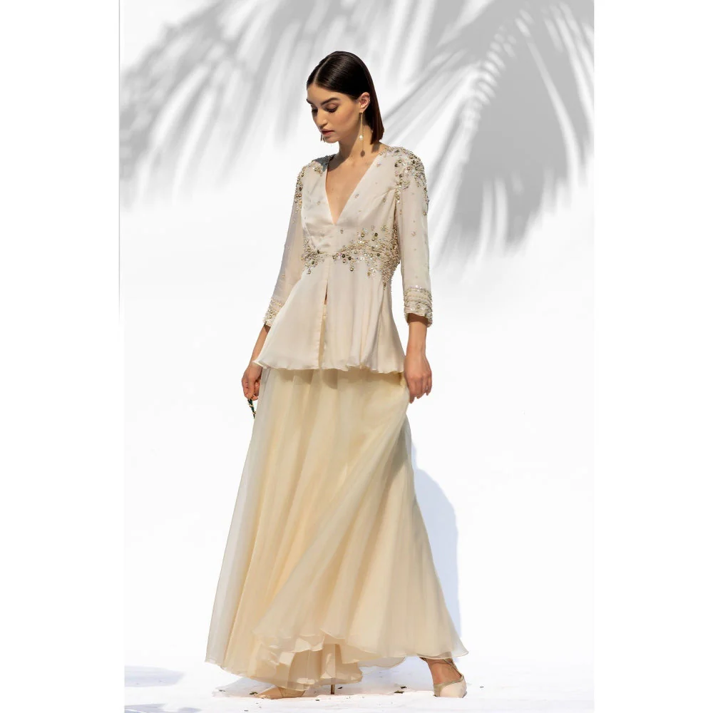 MANDIRA WIRK Ivory Tunic With Skirt And Dupatta (Set Of 3) - Image 7