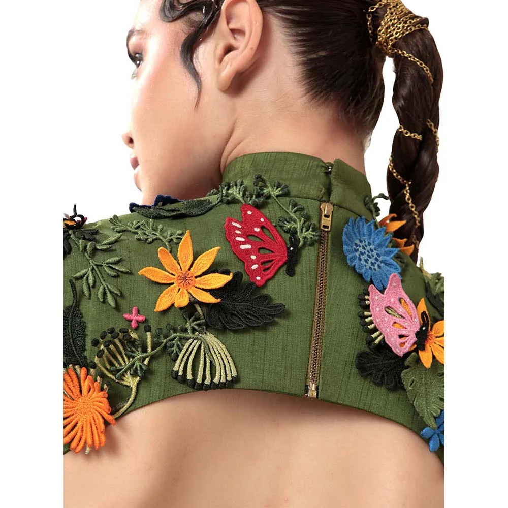 MODO CALDO Womens Embroidered Green Crop Top with Skirt and Cape - Image 5