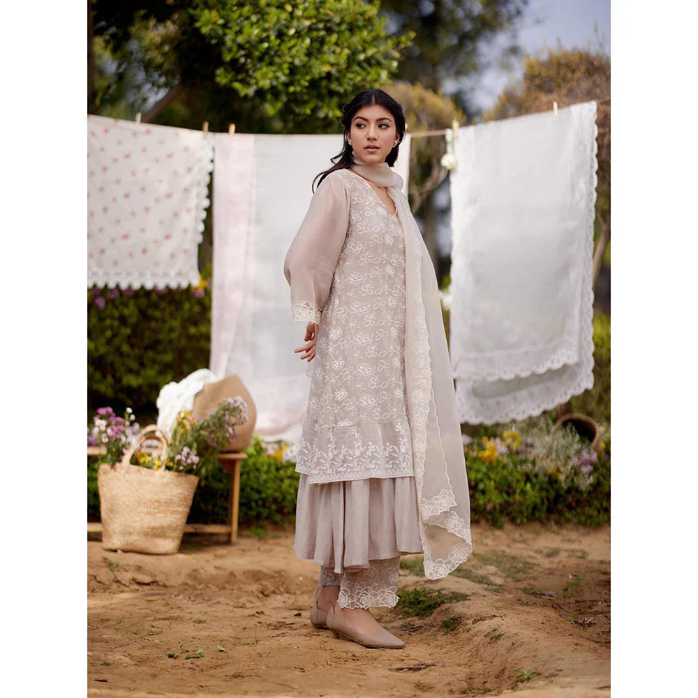 Naaz By Noor Grey Iris Kurta with Pant and Dupatta (Set of 3) - Image 5