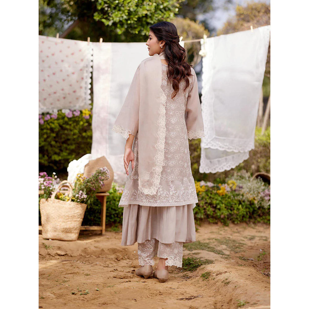 Naaz By Noor Grey Iris Kurta with Pant and Dupatta (Set of 3) - Image 8