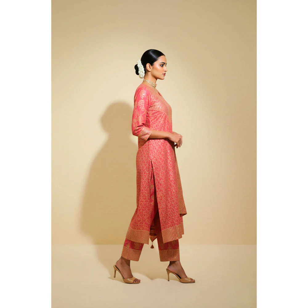 Naseebo Womens Linen Embroidered Pink Kurta with Pant and Dupatta - Image 2