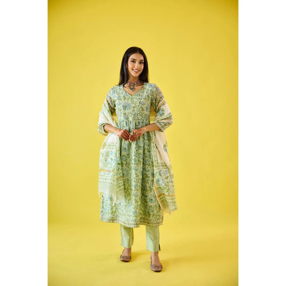 Old Marigold Surmayee Mint Green Chanderi Hand Embellished Kurta Pant & Dupatta (Set of 3)
