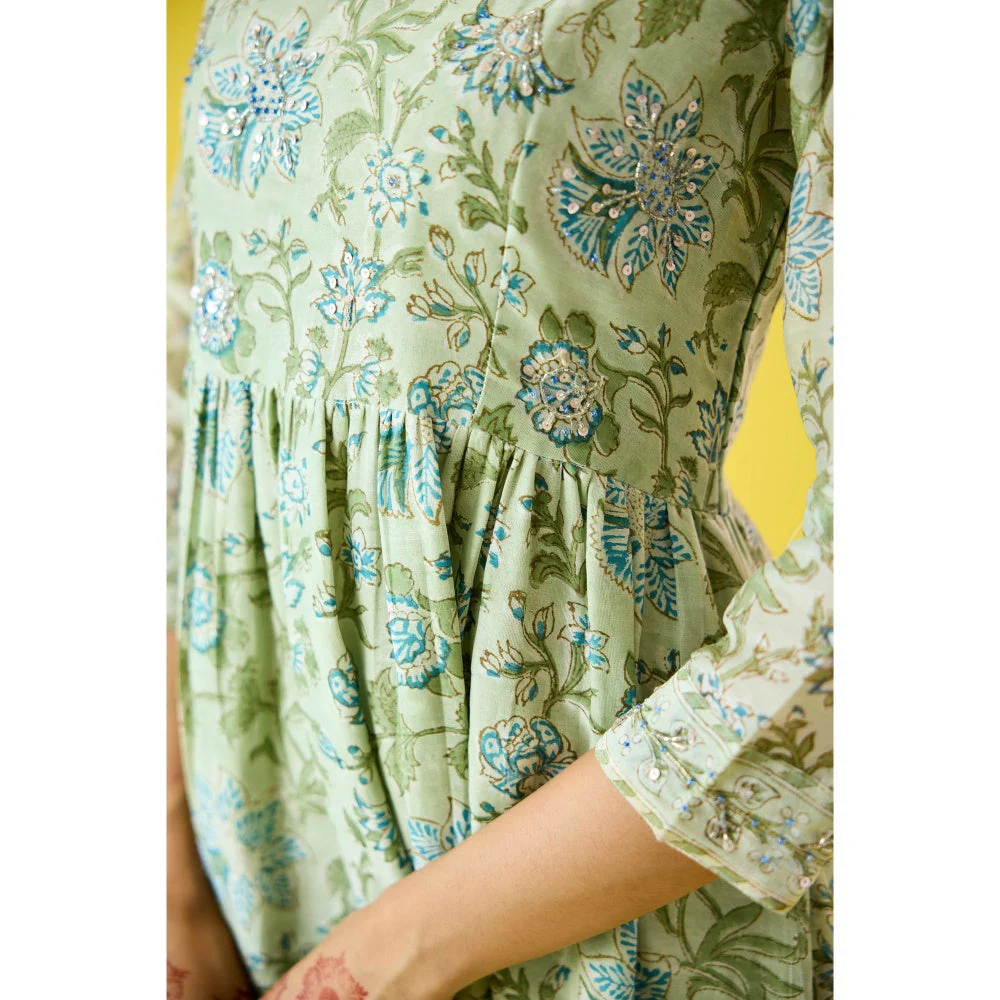 Old Marigold Surmayee Mint Green Chanderi Hand Embellished Kurta Pant & Dupatta (Set of 3) - Image 6