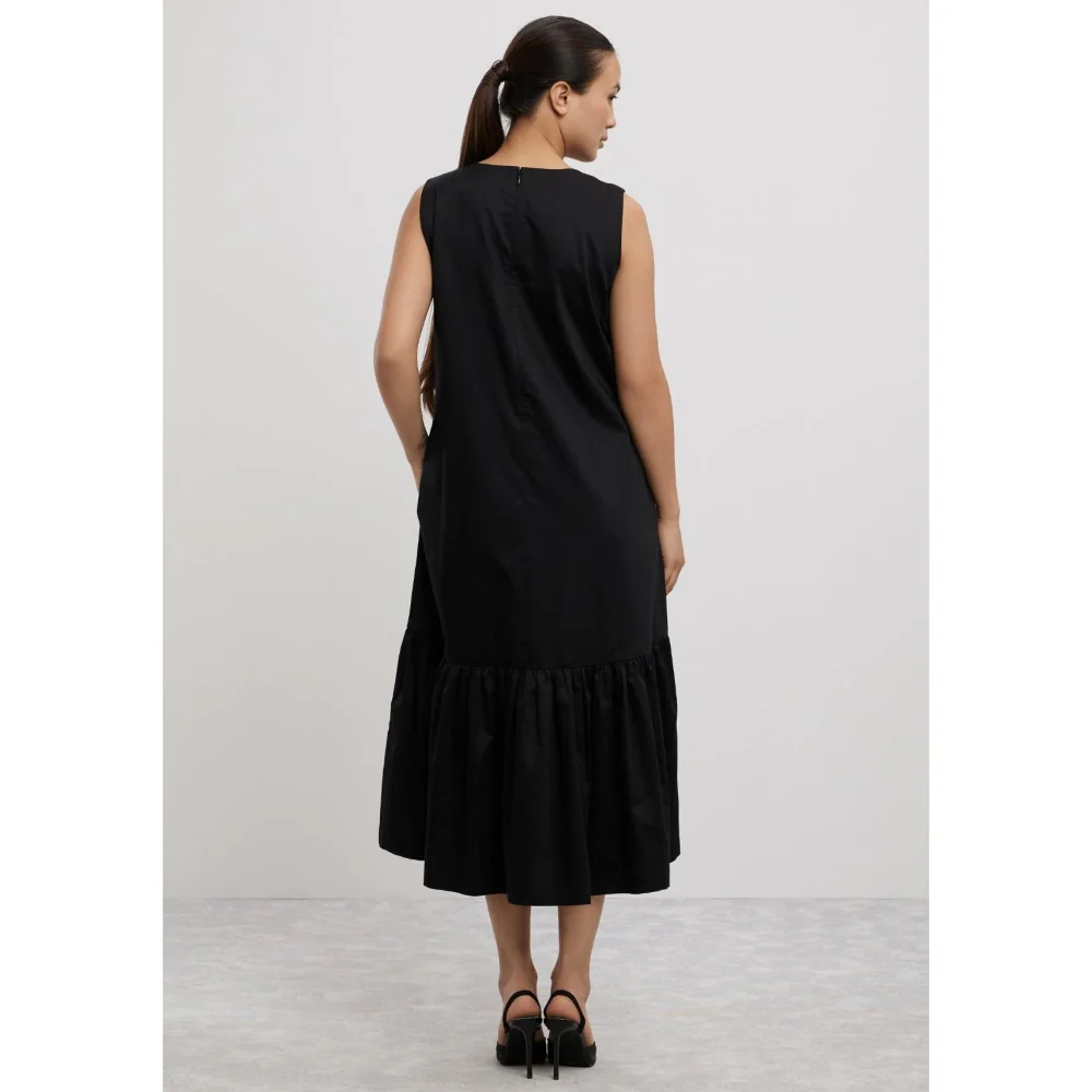 Pallavi Swadi Black Big Swarovski Heart Frill Dress Long - Image 2