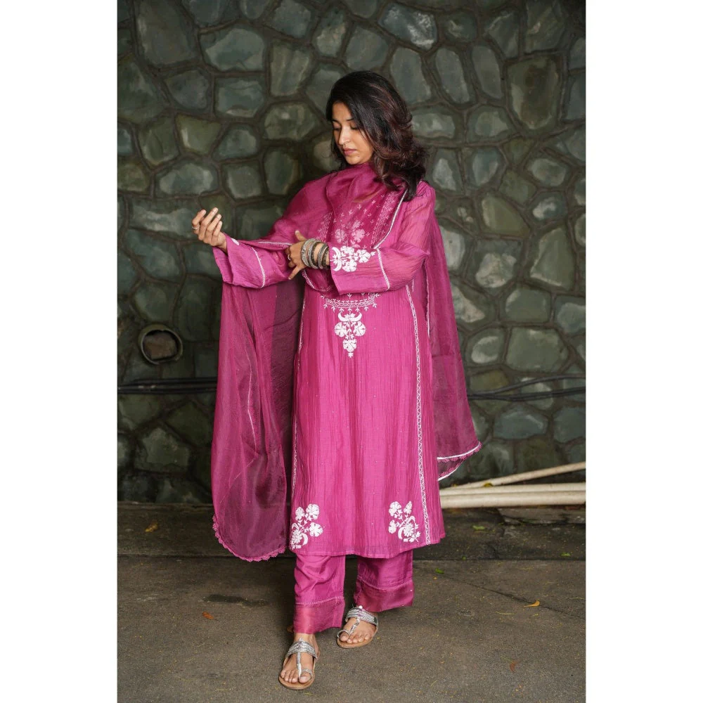 PANTS AND PAJAMAS Berry Chikan Embroidered Kurta (Set of 3) - Image 2