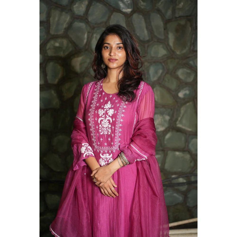 PANTS AND PAJAMAS Berry Chikan Embroidered Kurta (Set of 3) - Image 4