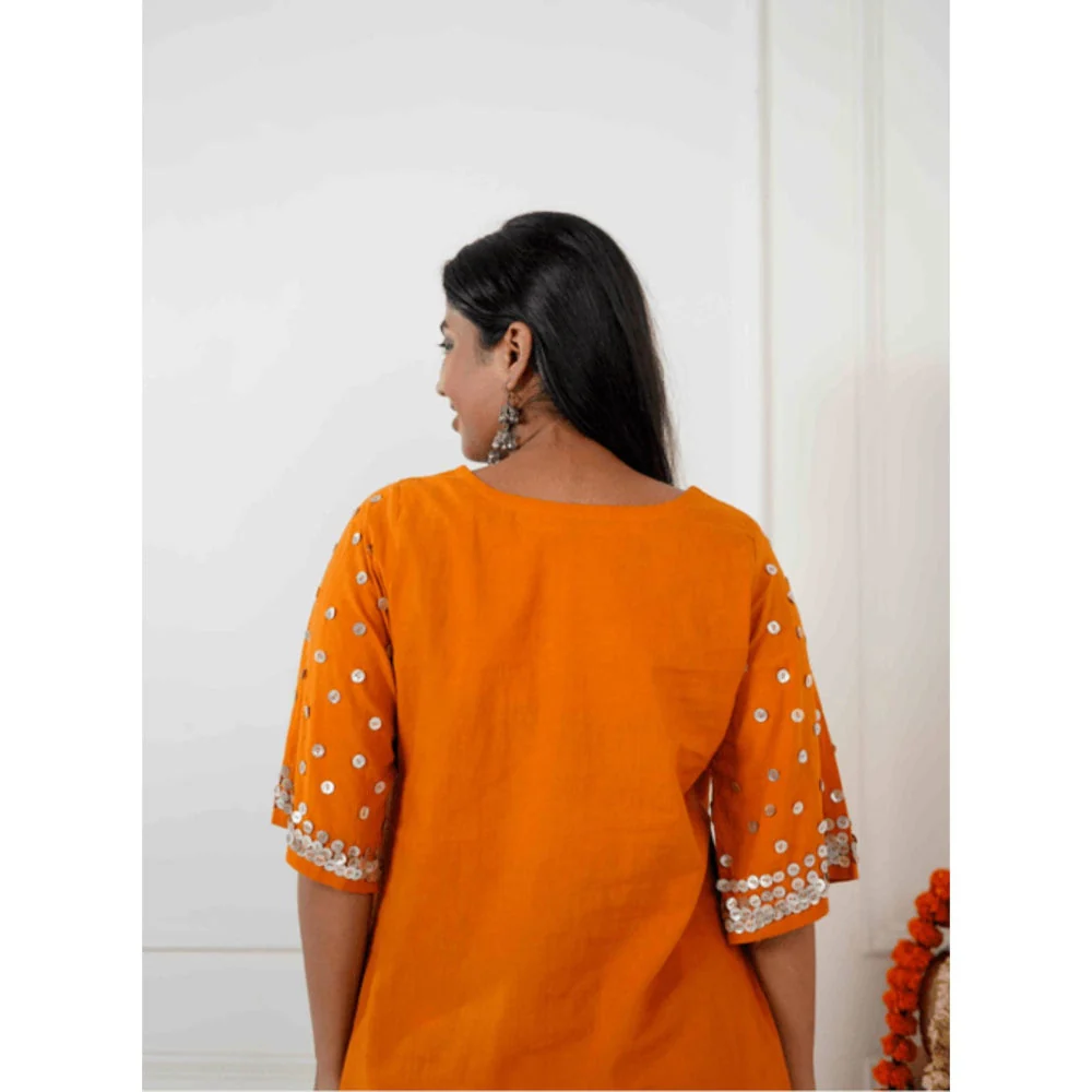PRATHAA Taal Ojas Burnt Orange Solid Kurta with Pant - Image 4