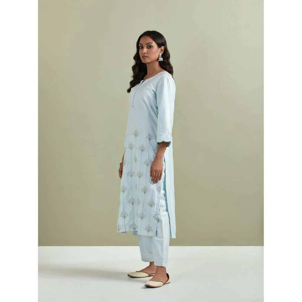 Priya Chaudhary Chanderi Embroidered Powder Blue Kurta with Pant and Dupatta (Set of 3) - Image 2