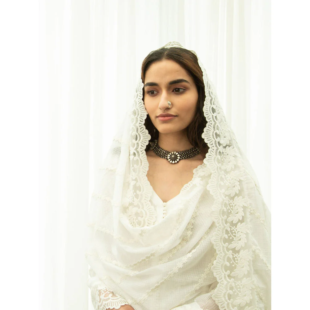 Roze mahjabeen Kurta (Set of 3) - Image 4