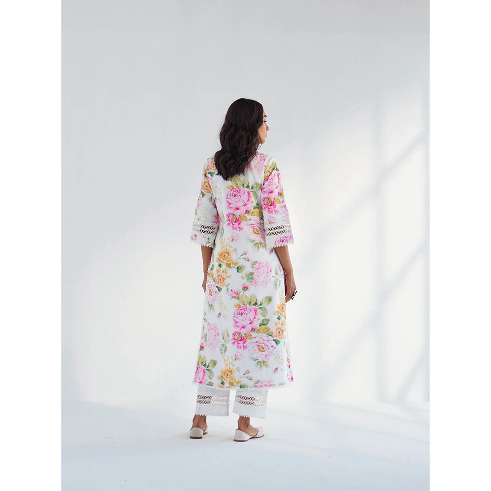 Roze Riha Kurta with Pant & Dupatta (Set of 3) - Image 5