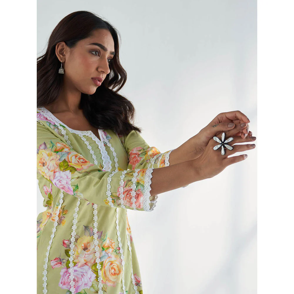Roze Sahar Kurta with Pant & Dupatta (Set of 3) - Image 2