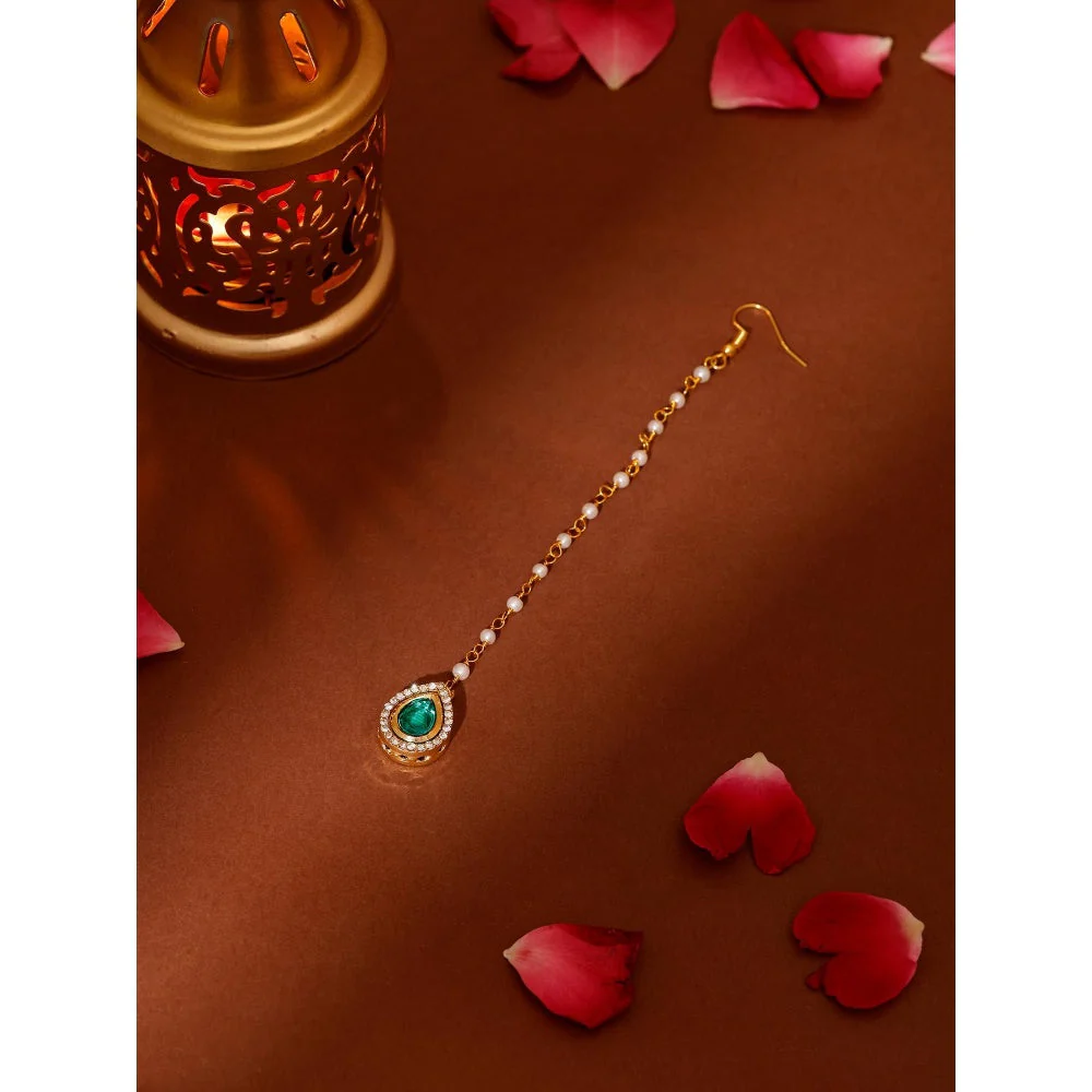 Ruby Raang Studio Green Brass Gold Plated Kundan Maang Tikka - Image 2