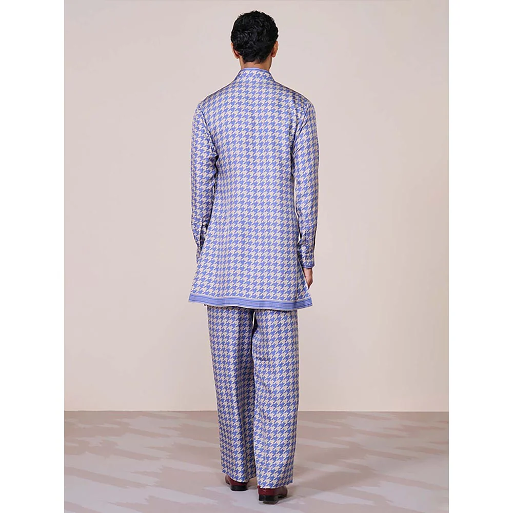 S&N by Shantnu Nikhil Blue Houndstooth Silk Twill Kurta - Image 2
