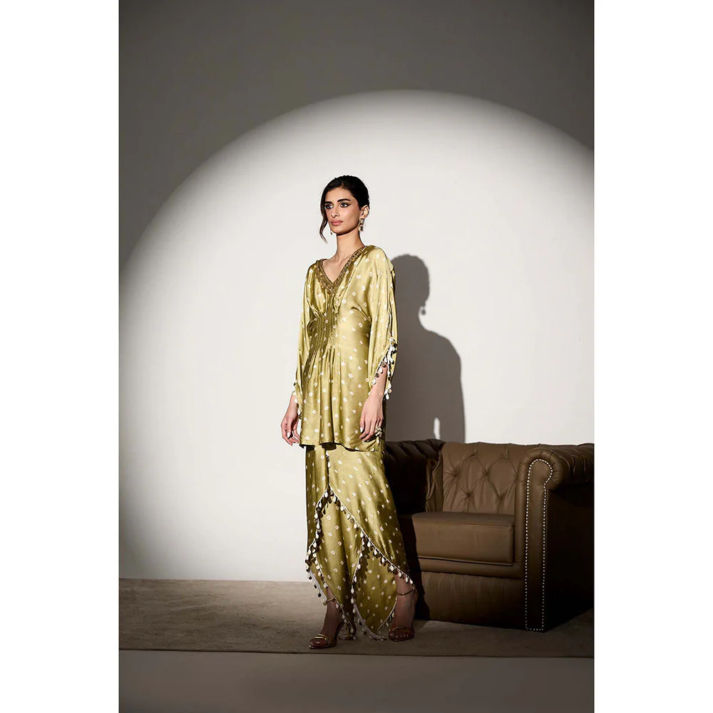 Saanjh by Lea Noor Sage Green Kurti and Dhoti - Image 2