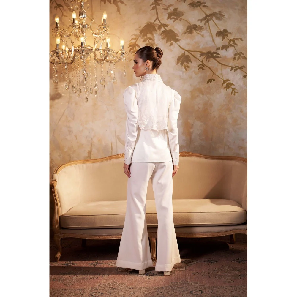 SAKSHI G CHAWLA White Amora Harness Co-Ord Set - Image 2