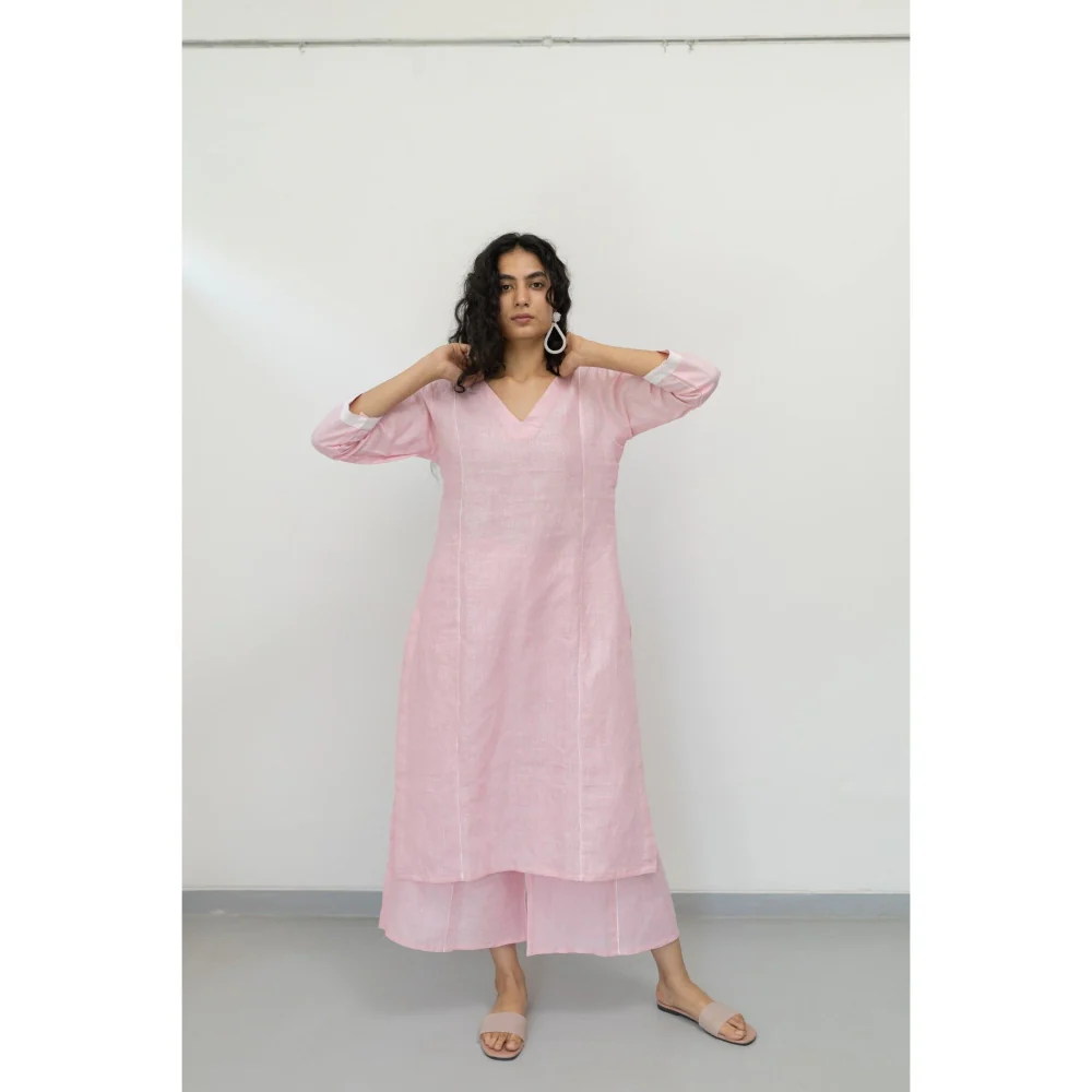 Silai Studio Bubblegum Pink Linen Kurta - Image 5