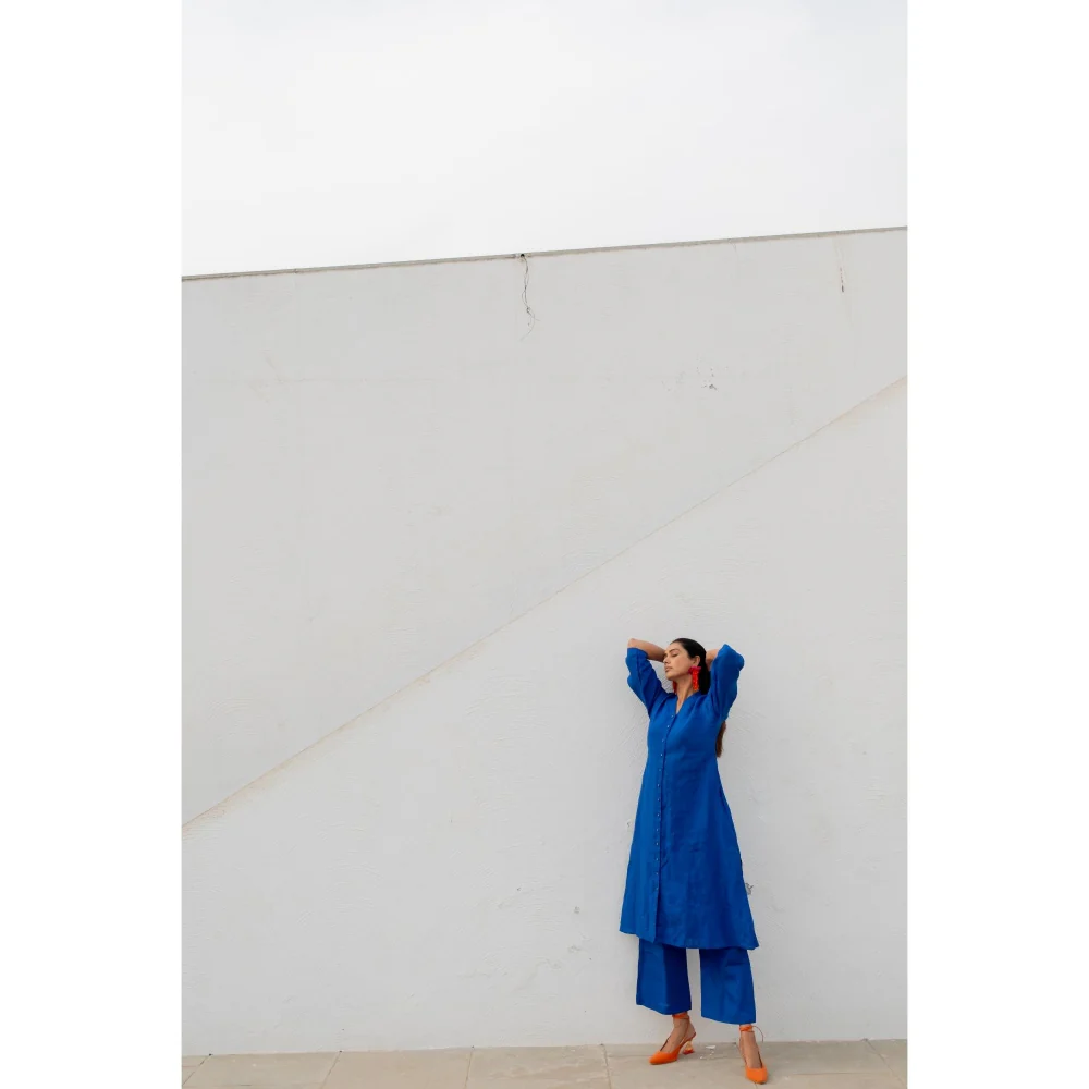 Silai Studio Sapphire Linen Button-down Kurta - Image 4