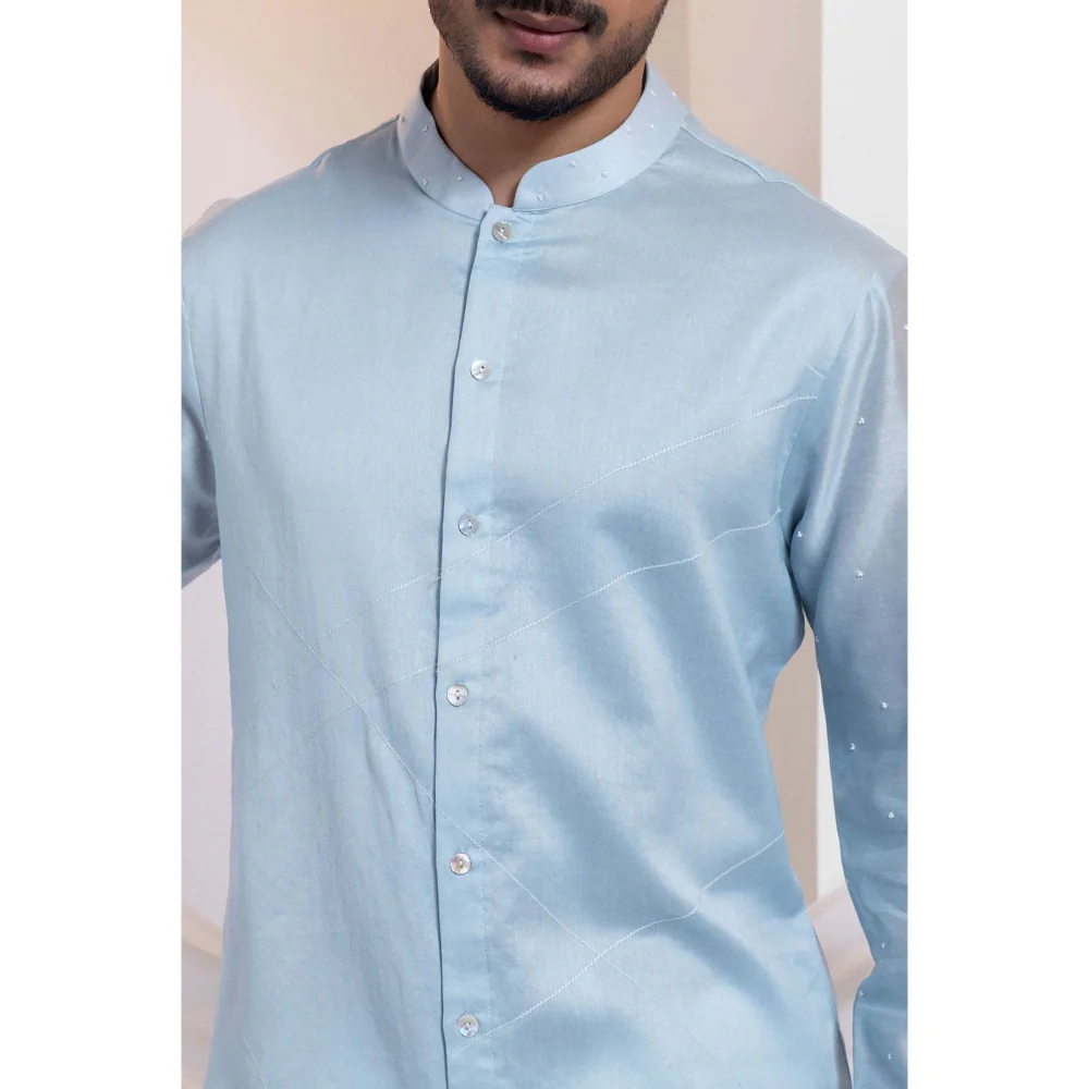 SMRITI Blue Thread Kurta With Pant - Image 2