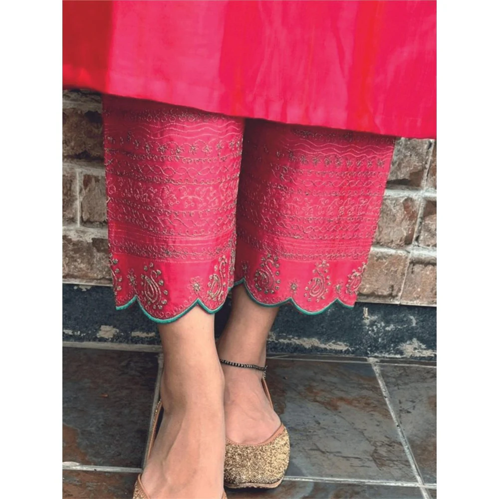 Spring Soul Chanderi Embroidered Kurta with Pant and Organza Dupatta (Set of 3) - Image 3