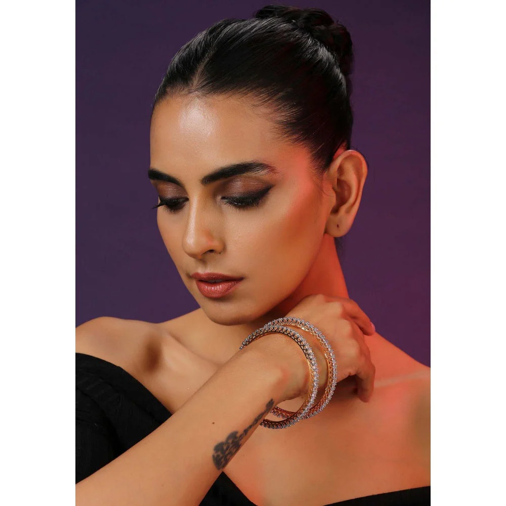 SWABHIMANN Ara Solitaire Zirconia Bangle - Image 5