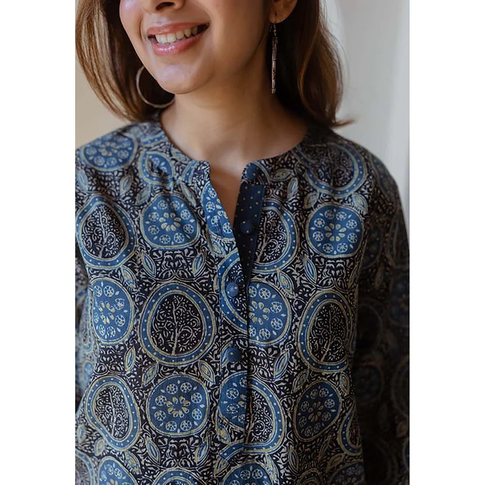 The Indian Ethnic Co. Aarna Black Ajrakh Cotton Straight Kurta - Image 5