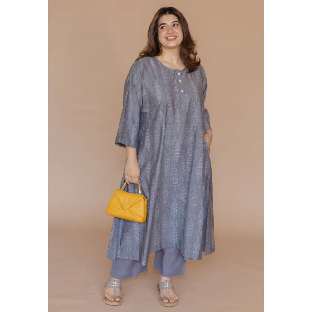 The Indian Ethnic Co. Alizah Grey Handloom Ikkat Cotton Jhabba Kali Kurta - Image 5