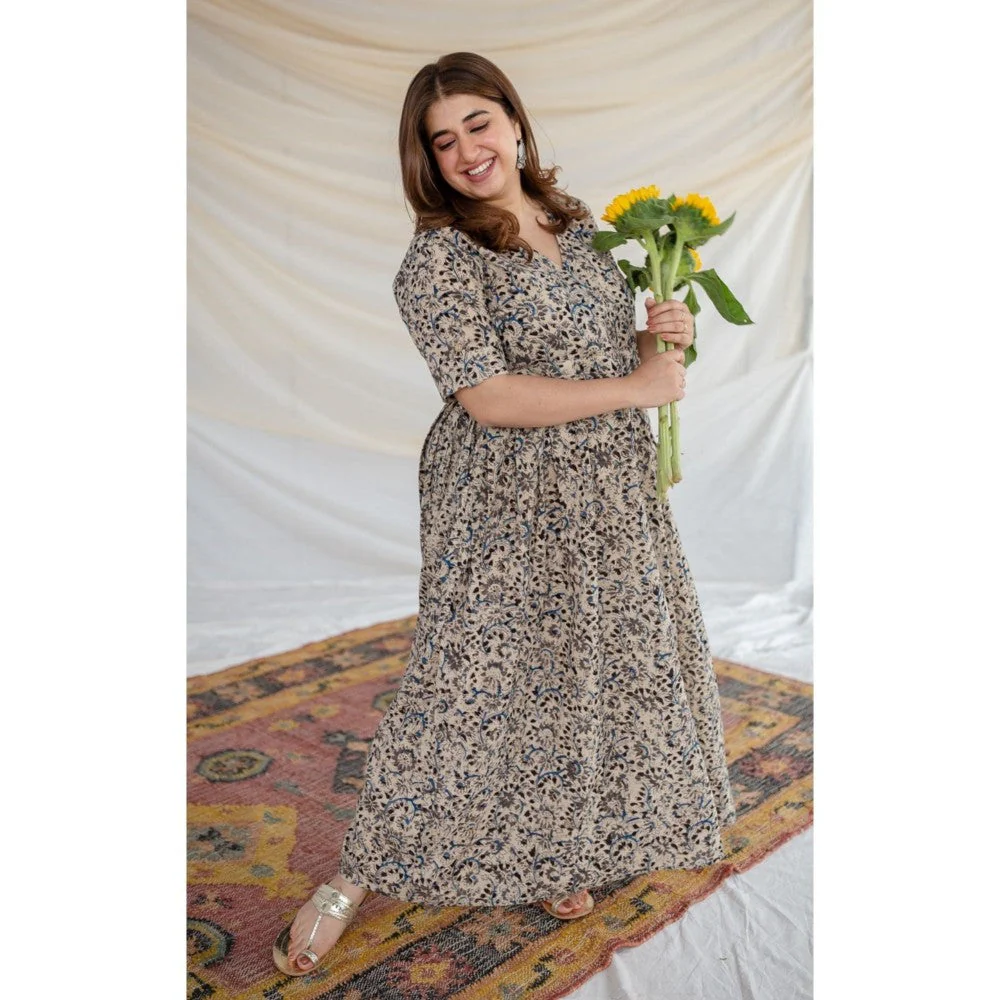 The Indian Ethnic Co. Beige Kalamkari Cotton Maxi Dress - Image 4