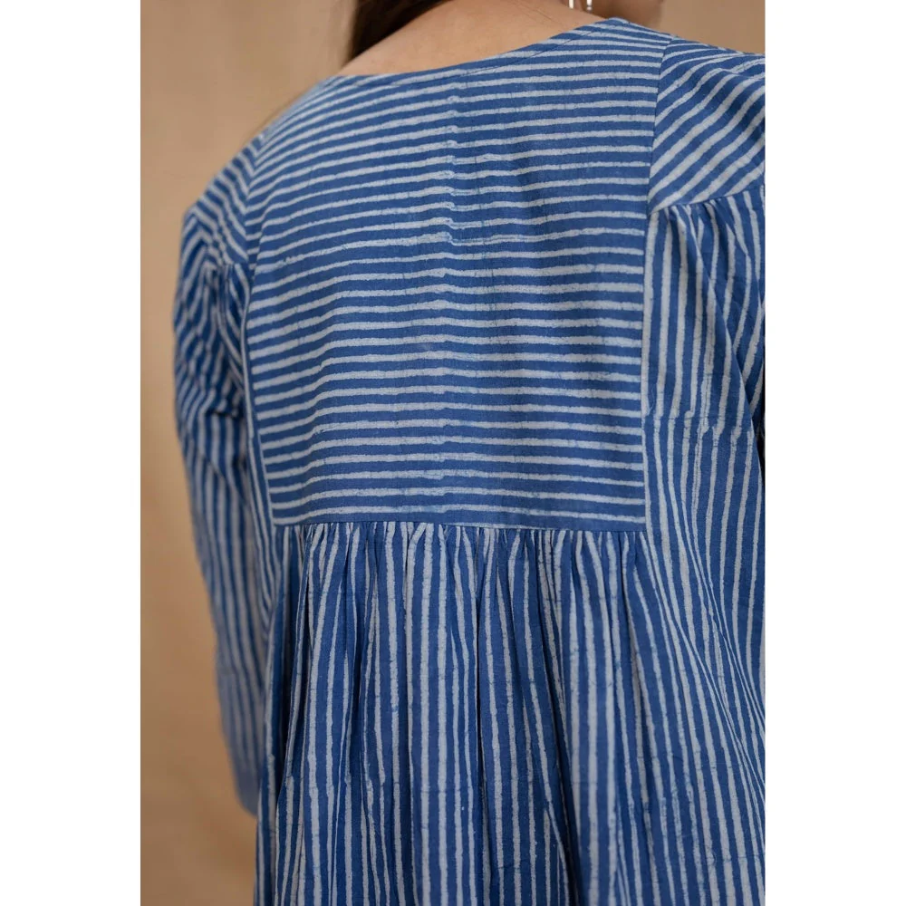 The Indian Ethnic Co. Blue A-Line Dabu Printed Cotton Dress With V Neck - Image 3