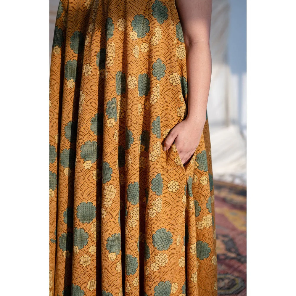 The Indian Ethnic Co. Chaitali Ajrakh Cotton Dress - Image 8