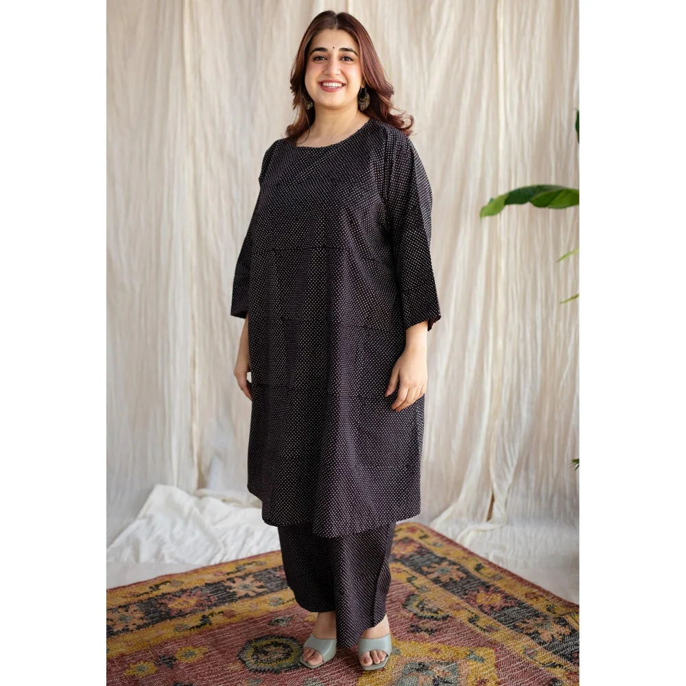 The Indian Ethnic Co. Charcoal Straight Ajrakh Handblock Print Cotton Pant - Image 6