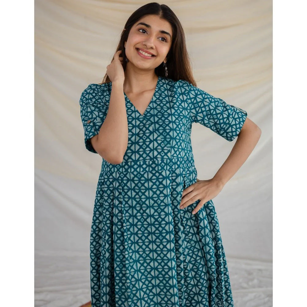 The Indian Ethnic Co. Teal Geometric Print Dabu Cotton Dress - Image 3