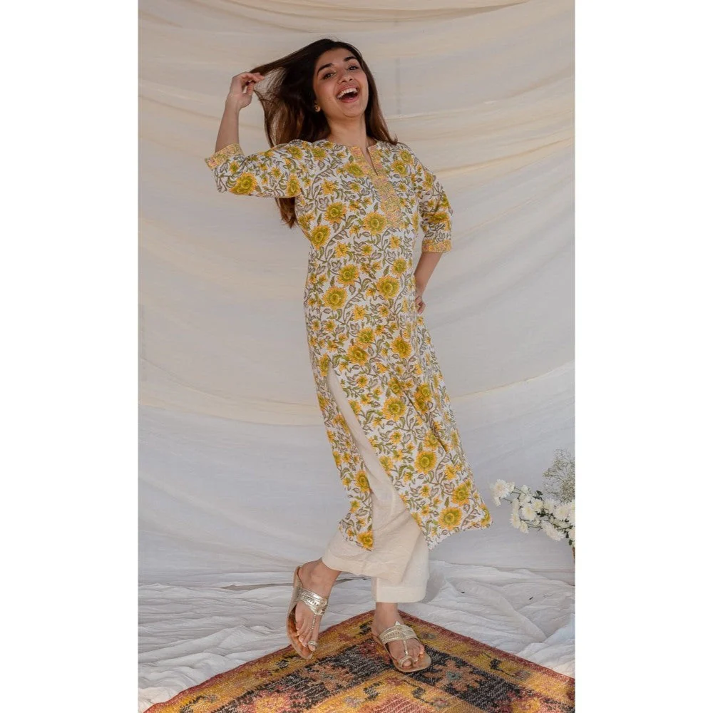 The Indian Ethnic Co. Yellow Sanganeri Straight Cotton Kurta - Image 3