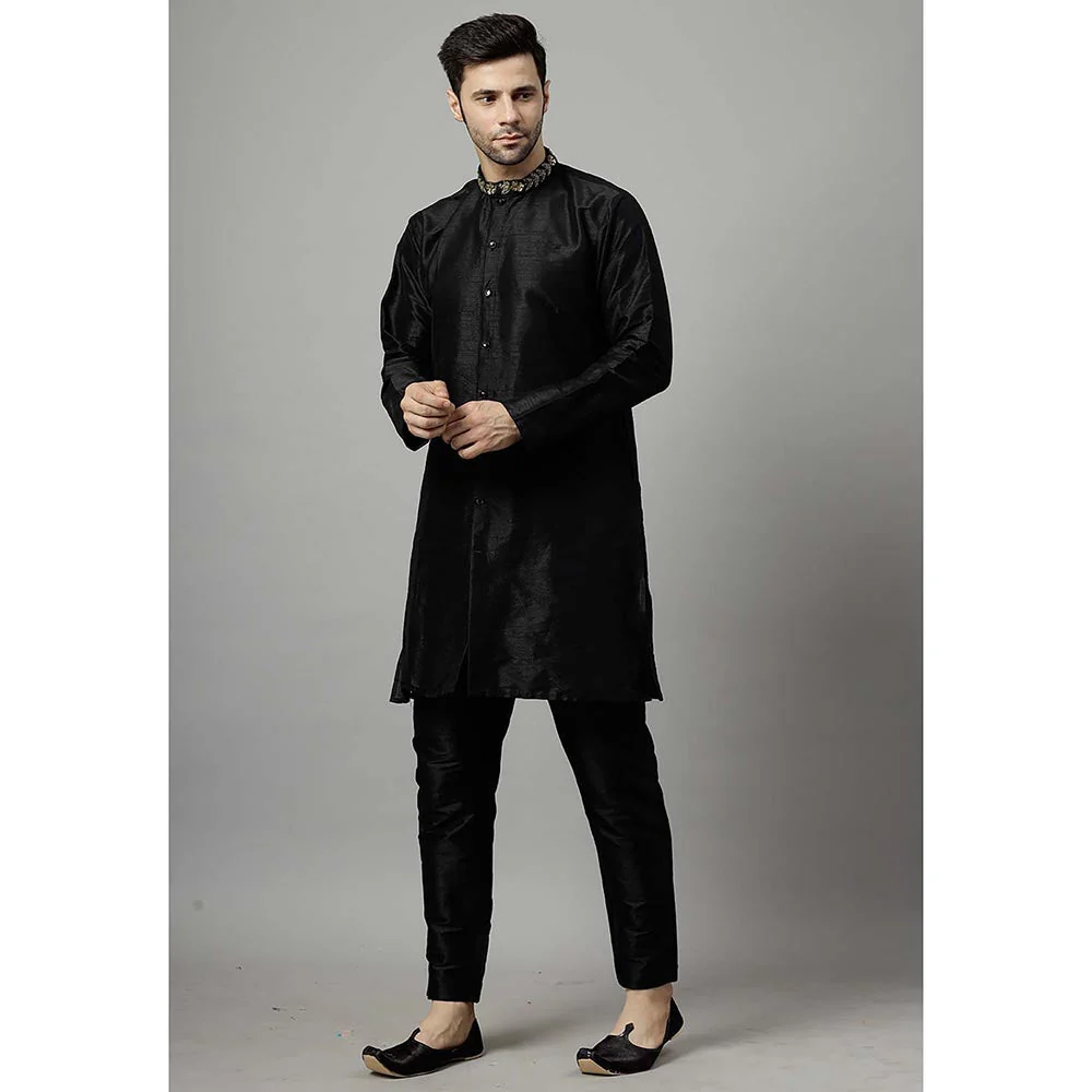 UTSAV FASHION Men Sequined Kurta and Pant - Image 3