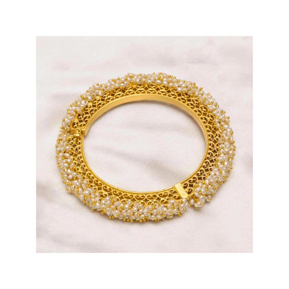 ZARIIN Glam In Pearls Filigree Bangles - Image 3