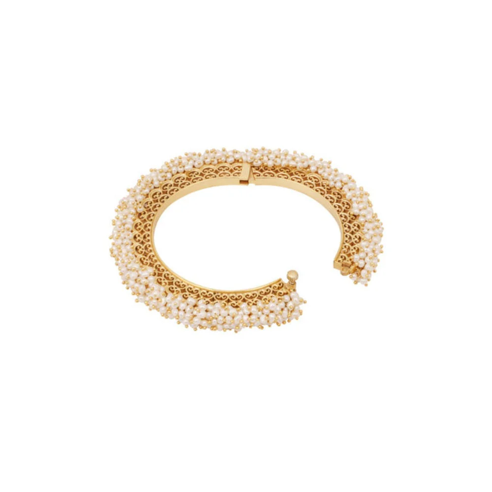 ZARIIN Glam In Pearls Filigree Bangles - Image 4