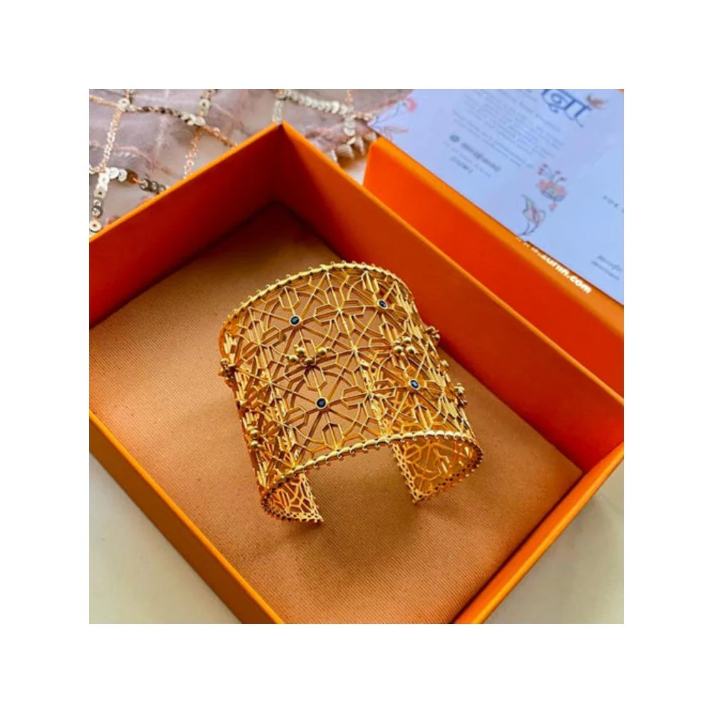 ZARIIN Grace In Gold Cuff Bracelet - Image 5